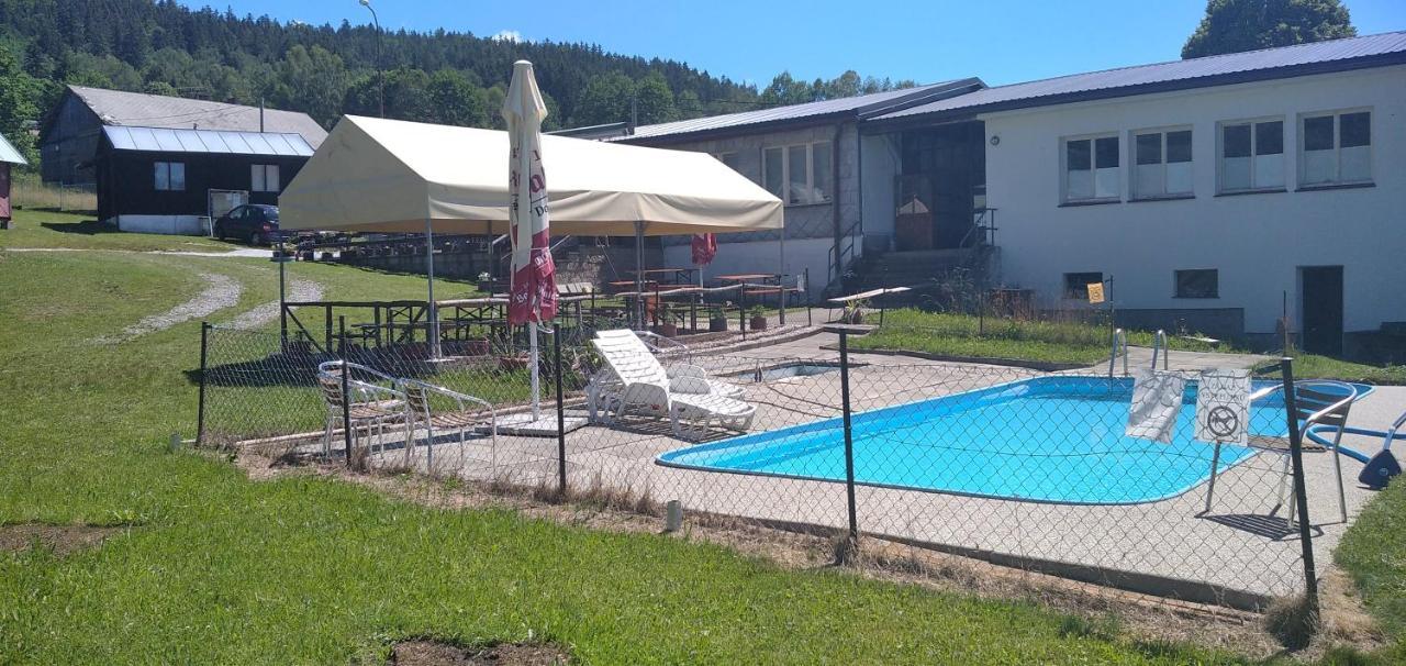 Retro Kemp Pod Boubinem Horni Vltavice Bagian luar foto